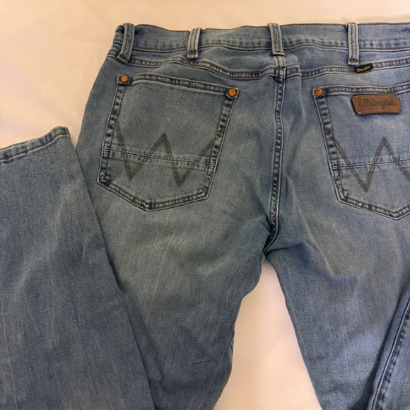 Wrangler Men Regular‎ Straight Leg Light Wash Denim Jeans Casual Comfort 34x33 - Picture 8 of 13